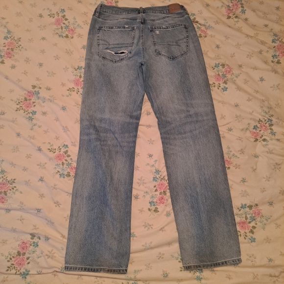 America Eagle Low Rise Baggy Jeans - Picture 9 of 10